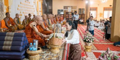 លោកជំទាវបណ្ឌិត ពេជ ចន្ទមុន្នី ហ៊ុនម៉ាណែត អញ្ជើញជាអធិបតីក្នុងពិធីបុណ្យរំឭកឧបការគុណសម្ដេចព្រះមហាសង្ឃរាជ ជោតញ្ញាណោ ជួន ណាត លើកទី១៥ ដើម្បីតម្កើងតម្លៃអរិយធម៌ និងអត្តសញ្ញាណជាតិខ្មែរ